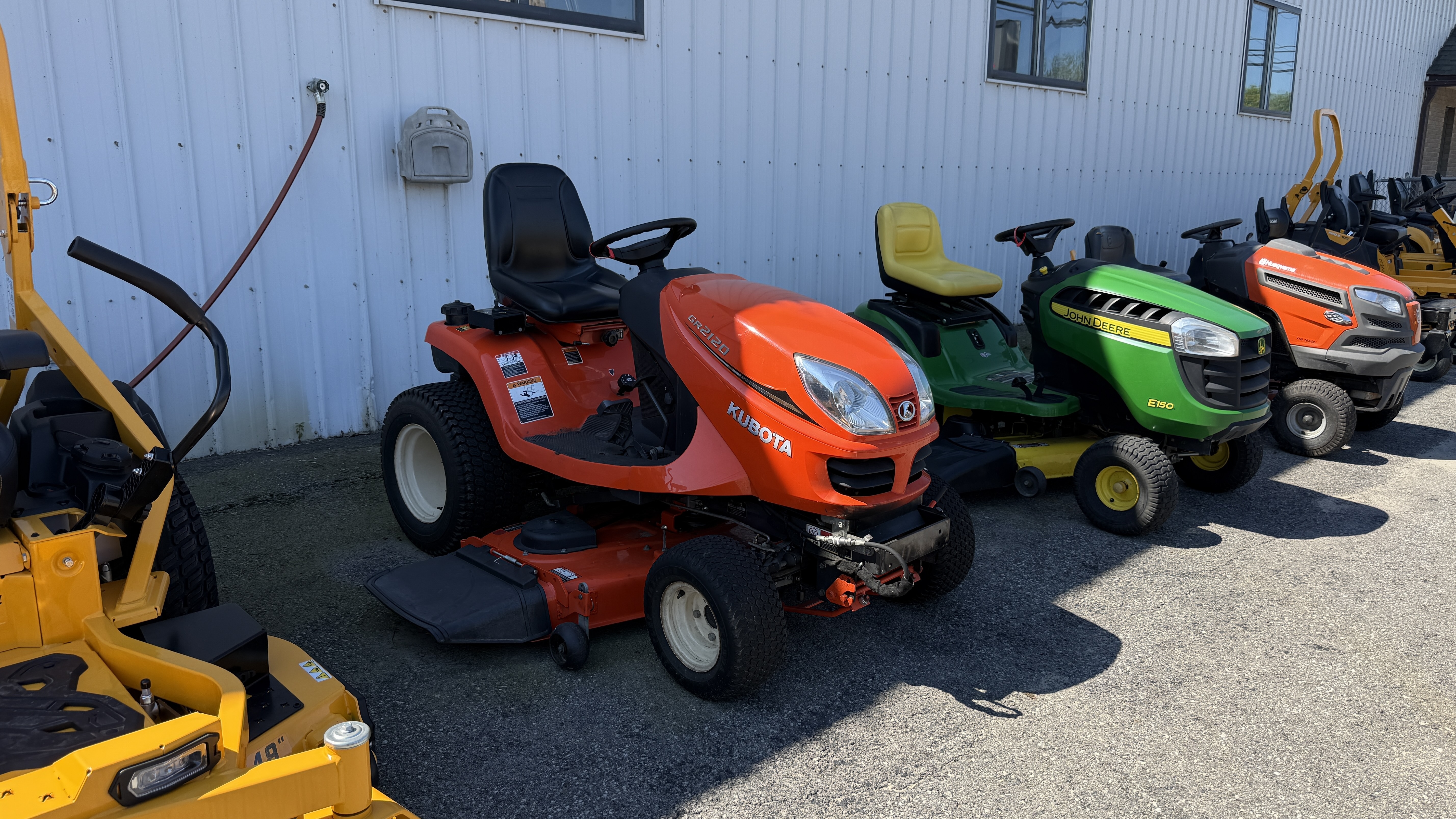  Kubota GR2120-2-54 Lawn Mower