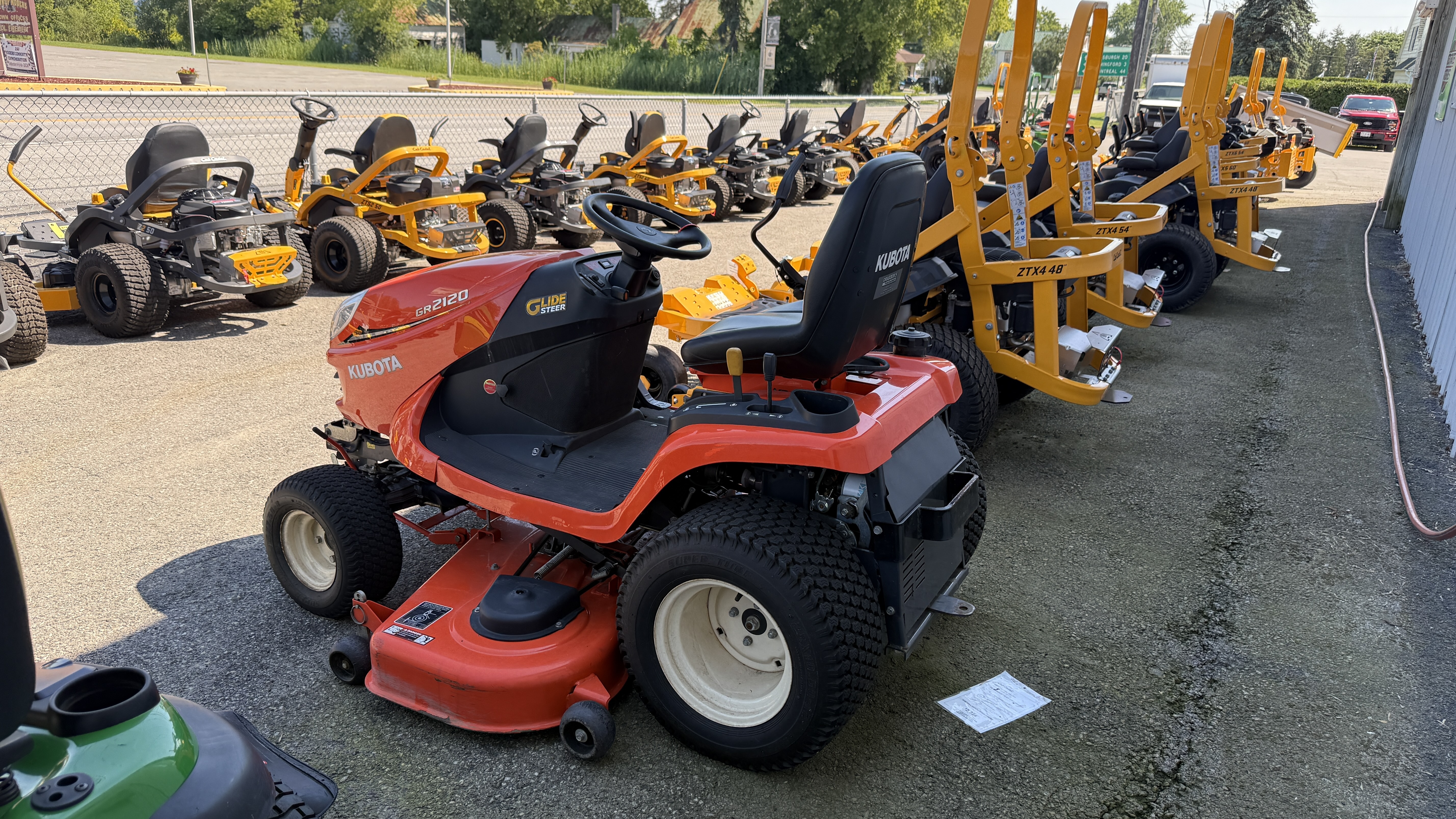  Kubota GR2120-2-54 Lawn Mower