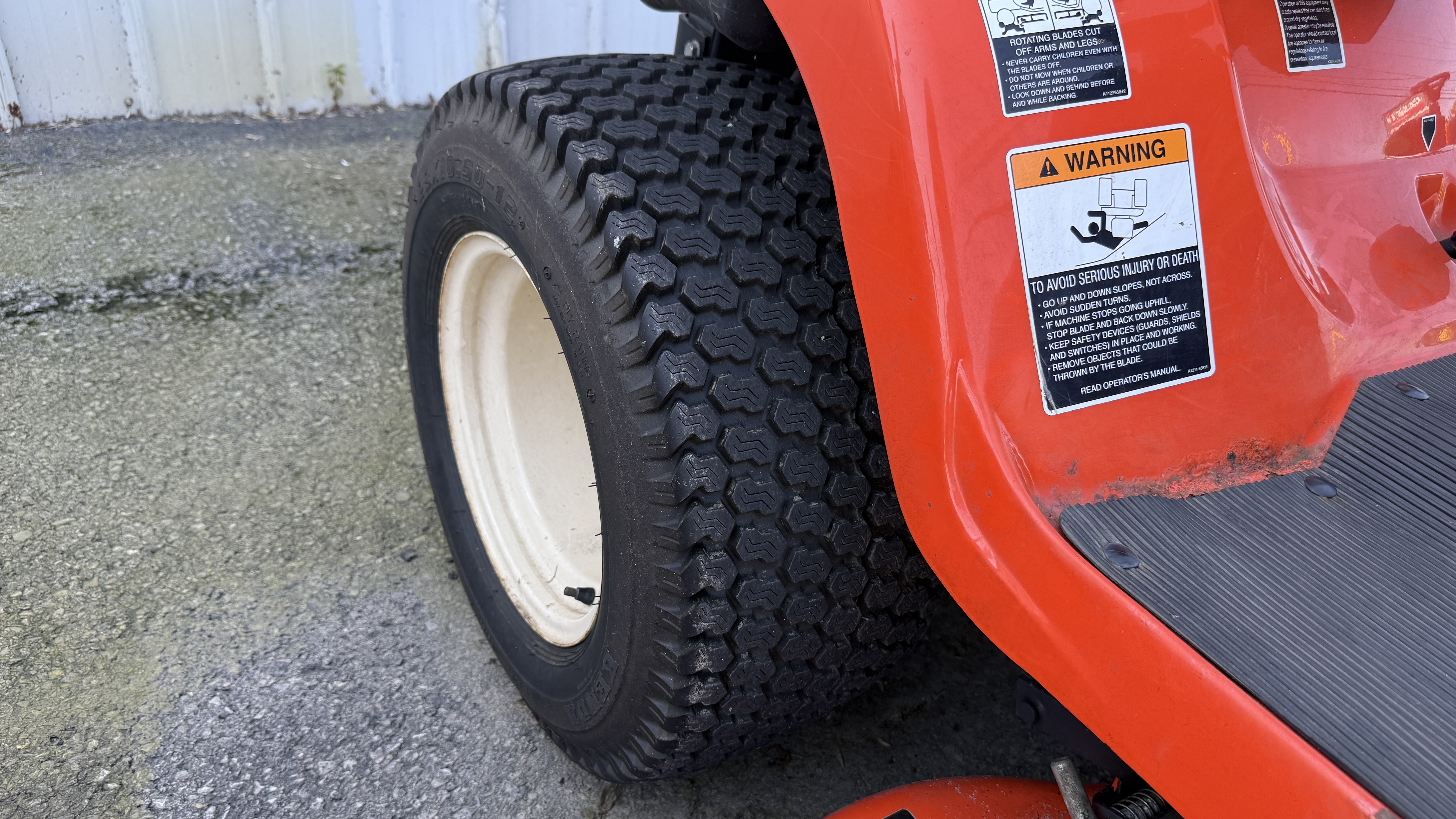  Kubota GR2120-2-54 Lawn Mower