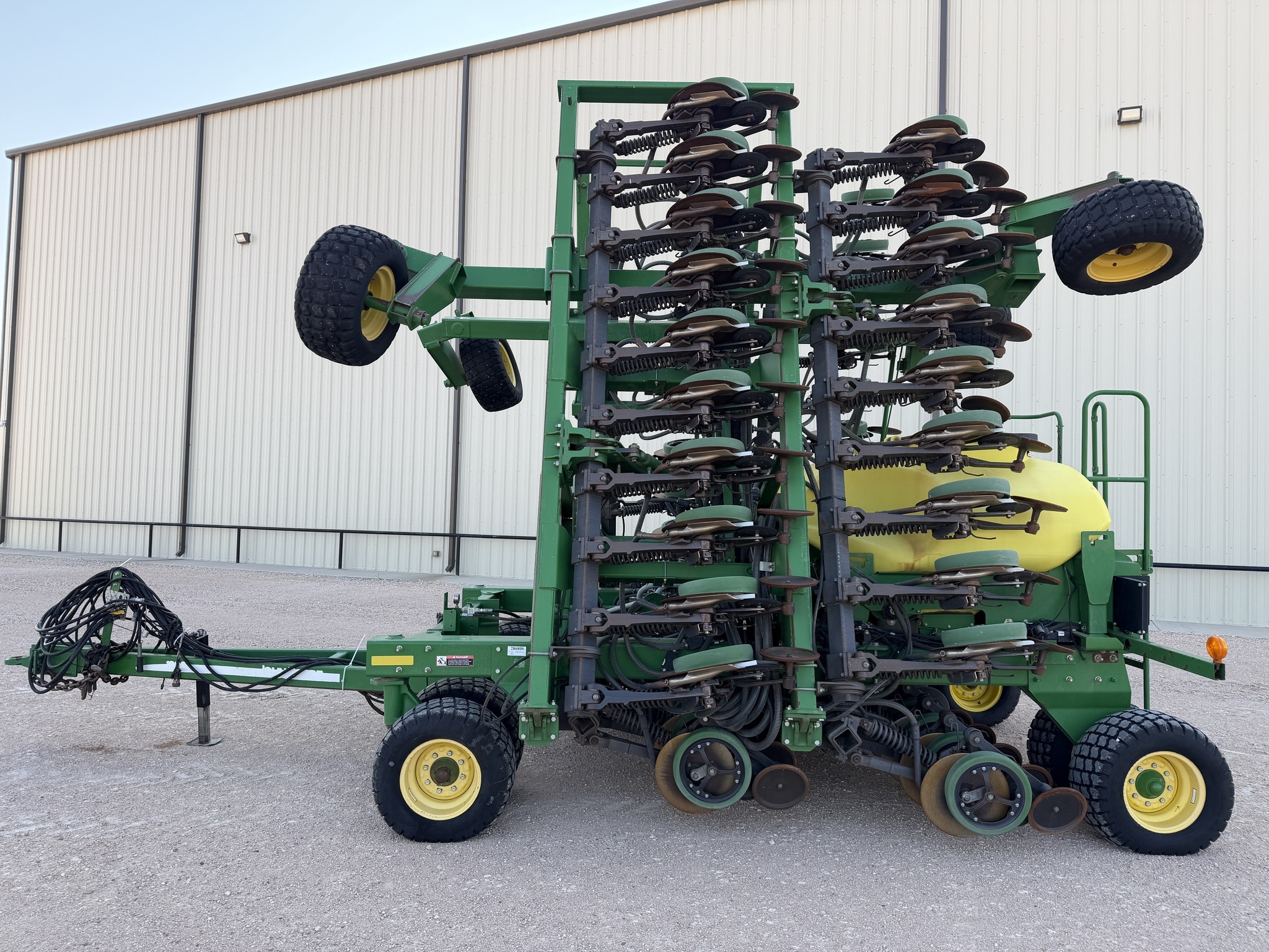 2014 John Deere 1990 Air Seeder