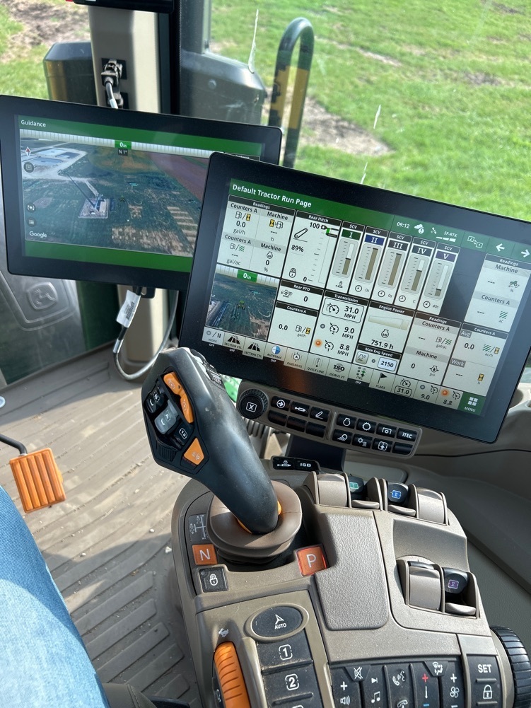 2025 John Deere 8R 340 Tractor
