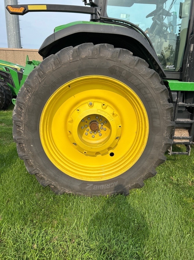 2025 John Deere 8R 340 Tractor