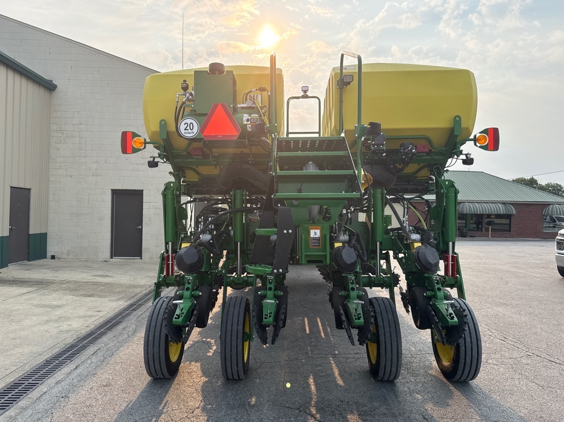 2023 John Deere 1775NT Planter