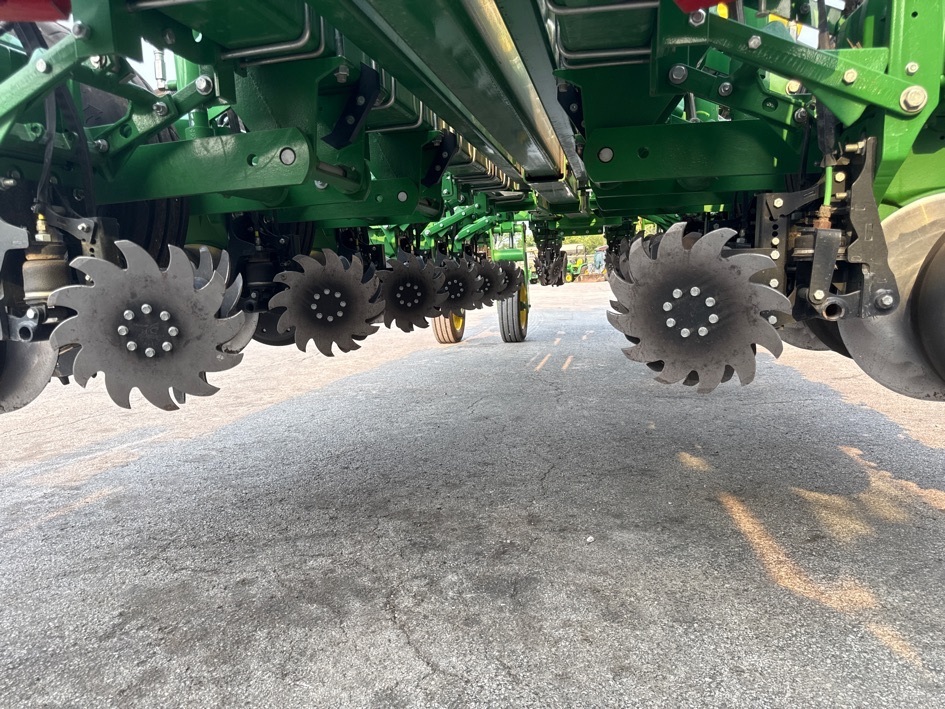 2023 John Deere 1775NT Planter