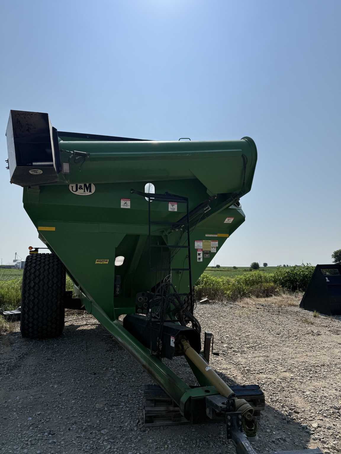 2009 J&M 1151-22S Grain Cart