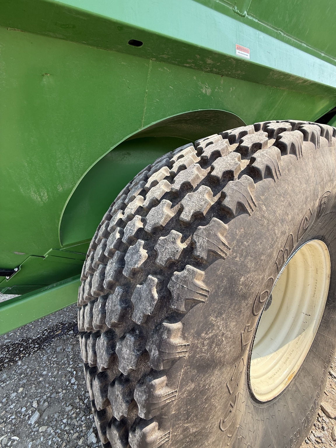 2009 J&M 1151-22S Grain Cart
