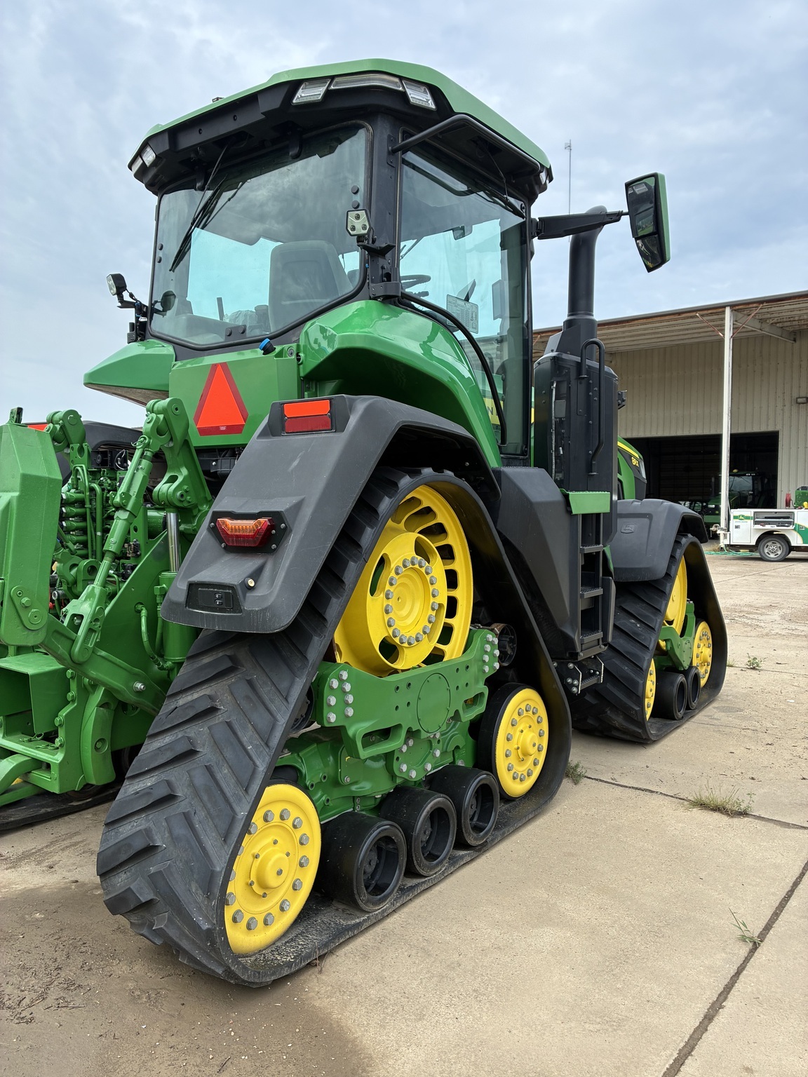 2025 John Deere 8RX 340 Tractor