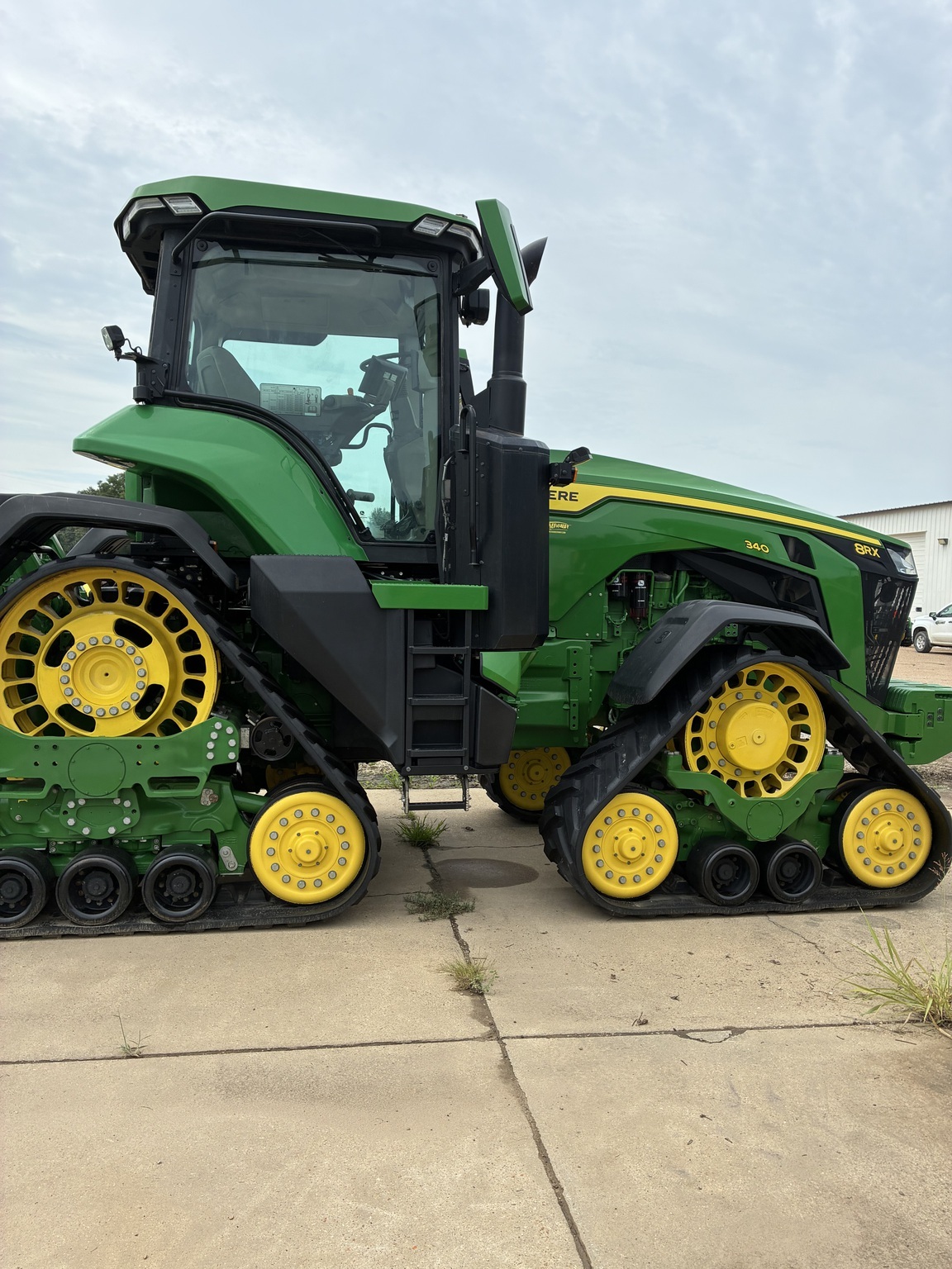 2025 John Deere 8RX 340 Tractor