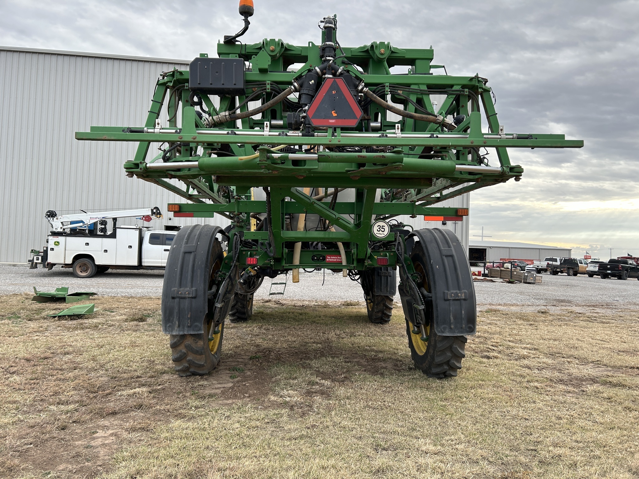 2017 John Deere R4038 Self-Propelled Sprayer
