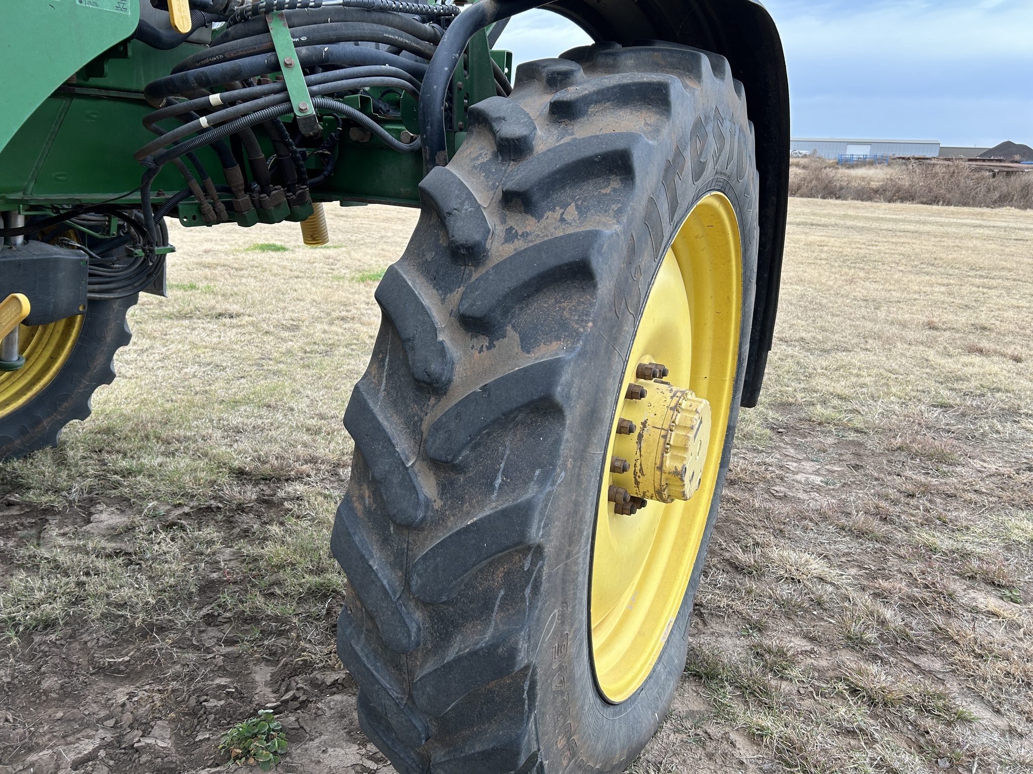 2017 John Deere R4038 Self-Propelled Sprayer