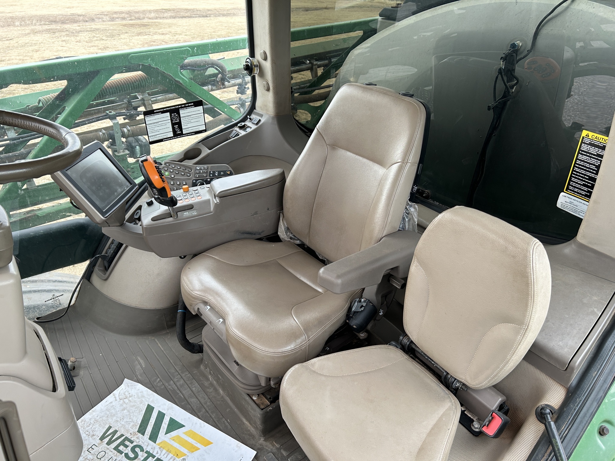 2017 John Deere R4038 Self-Propelled Sprayer