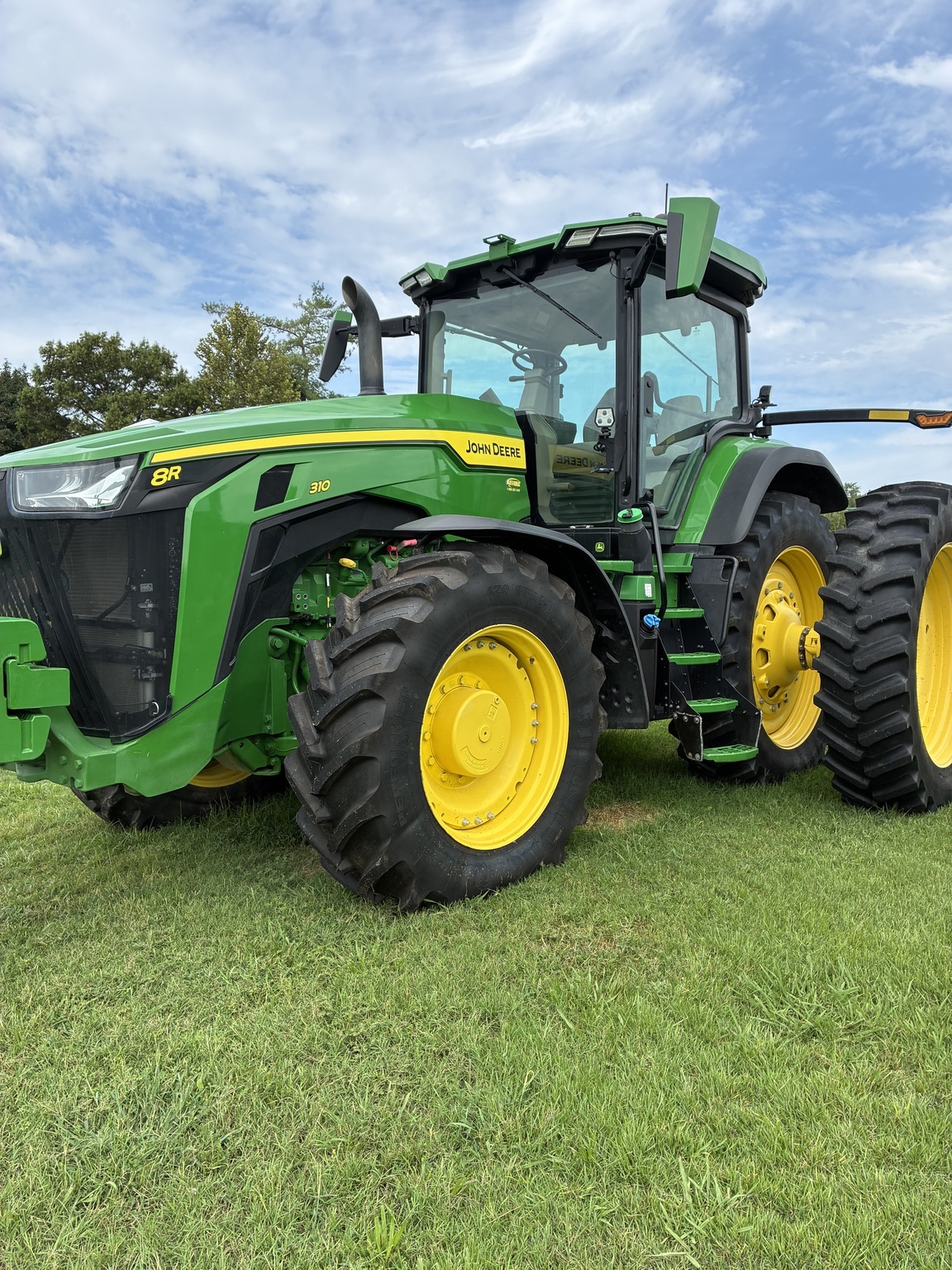 2023 John Deere 8R 310 Tractor