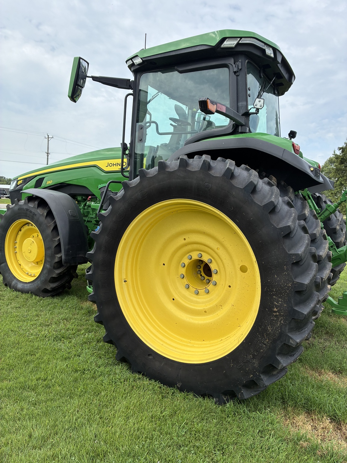 2023 John Deere 8R 310 Tractor