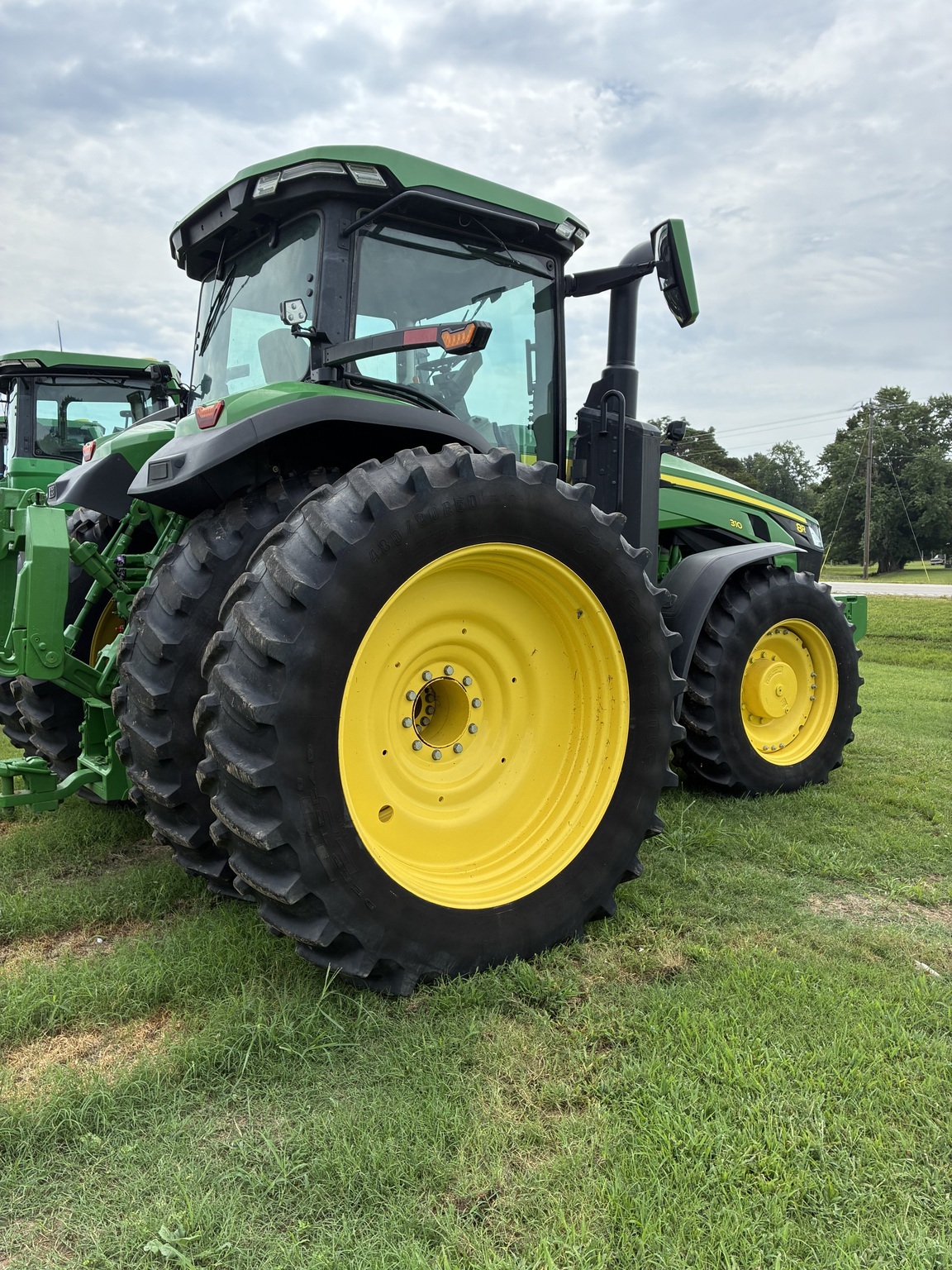 2023 John Deere 8R 310 Tractor
