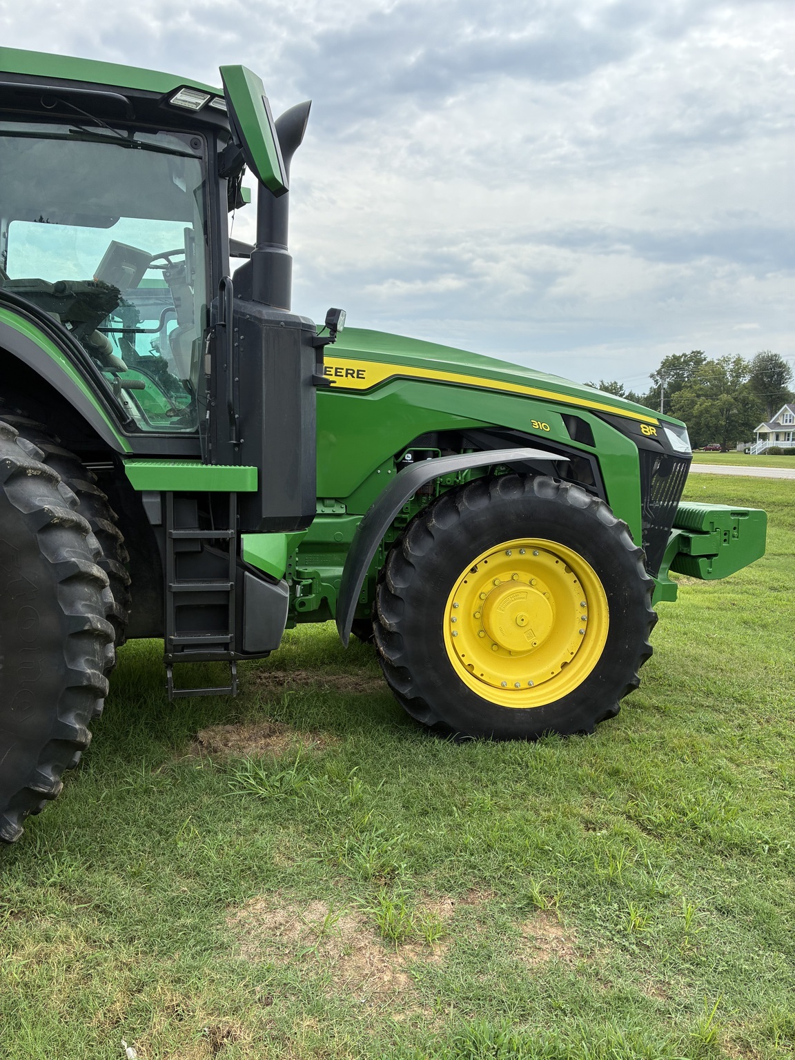 2023 John Deere 8R 310 Tractor