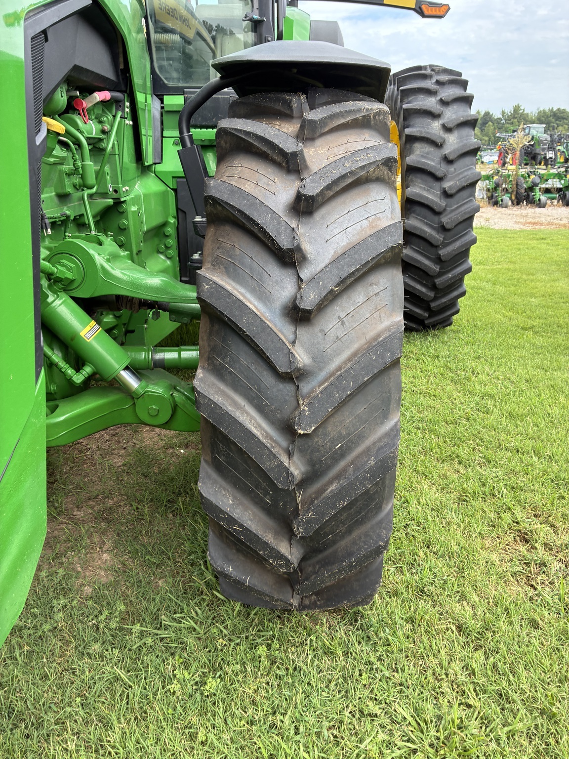 2023 John Deere 8R 310 Tractor