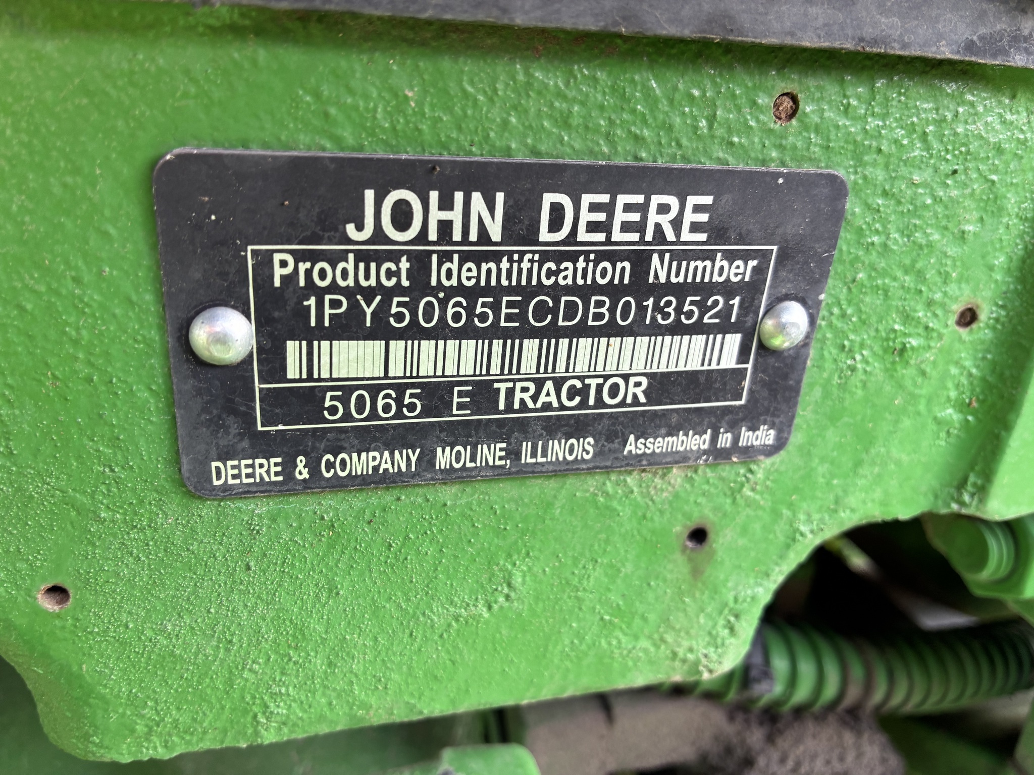 2013 John Deere 5065E Tractor