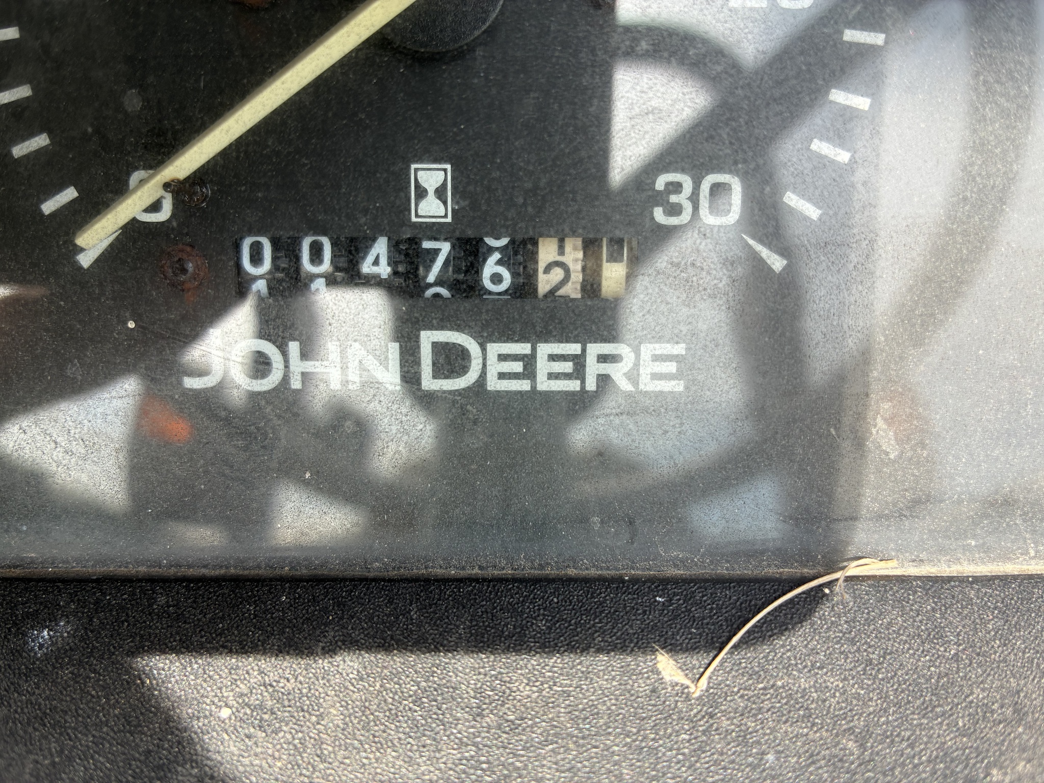 2013 John Deere 5065E Tractor
