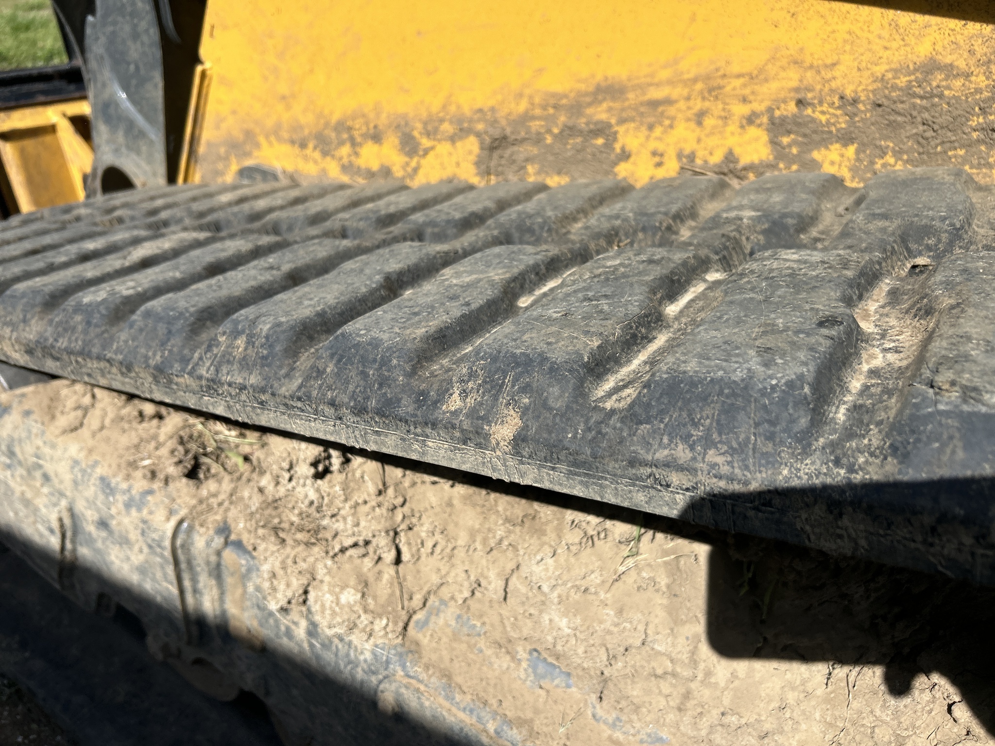 2023 Deere 333G Skid Steer
