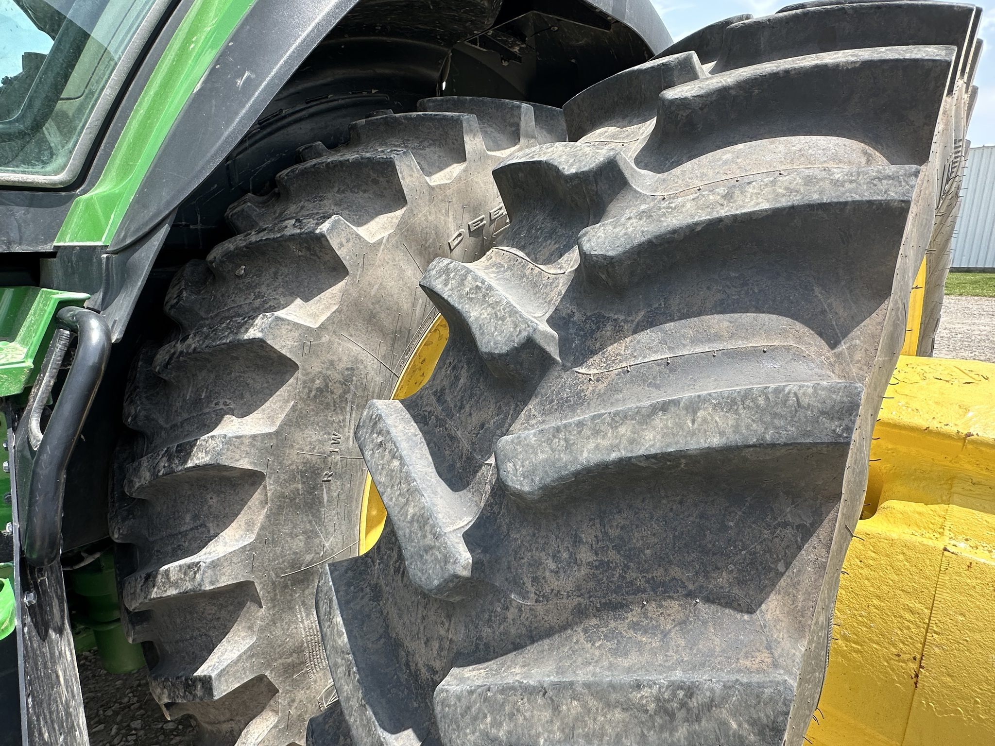 2023 John Deere 8R 410 Tractor