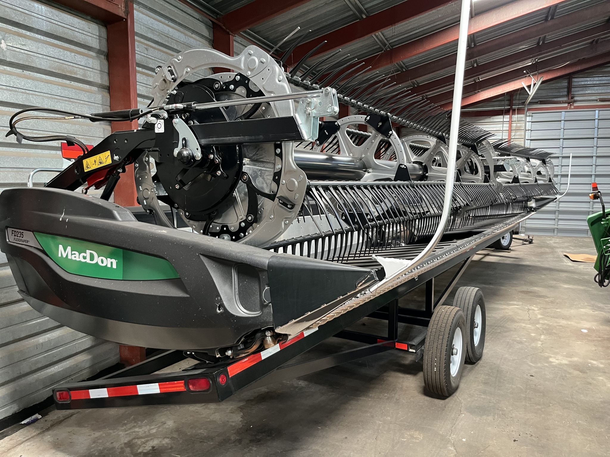 2025 MacDon FD235 Platform