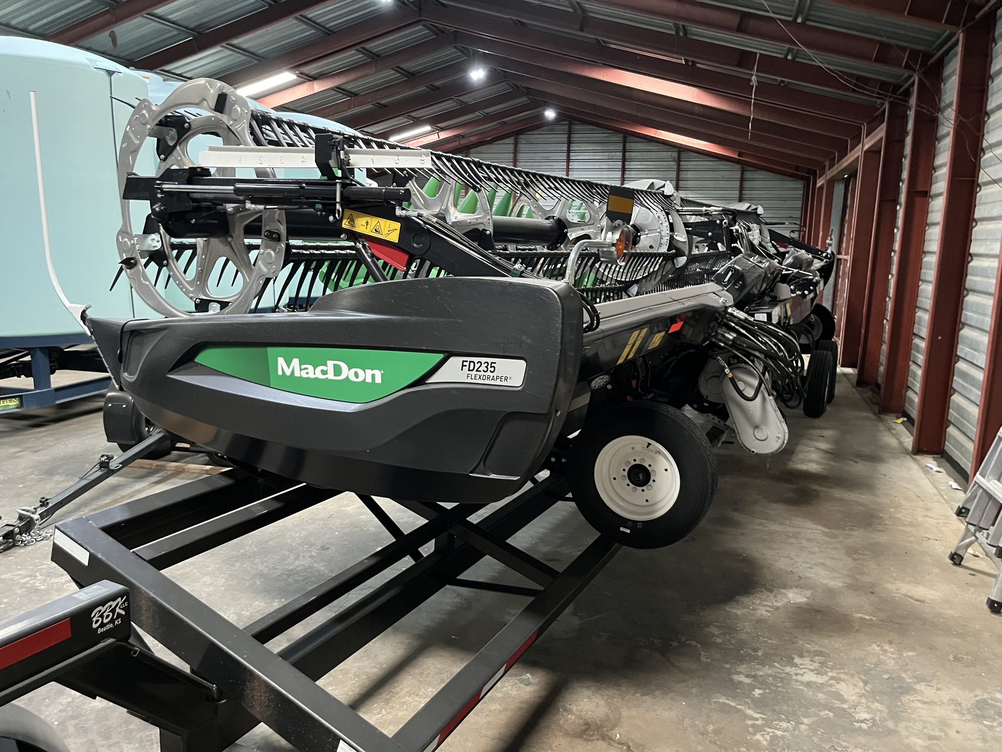 2025 MacDon FD235 Platform