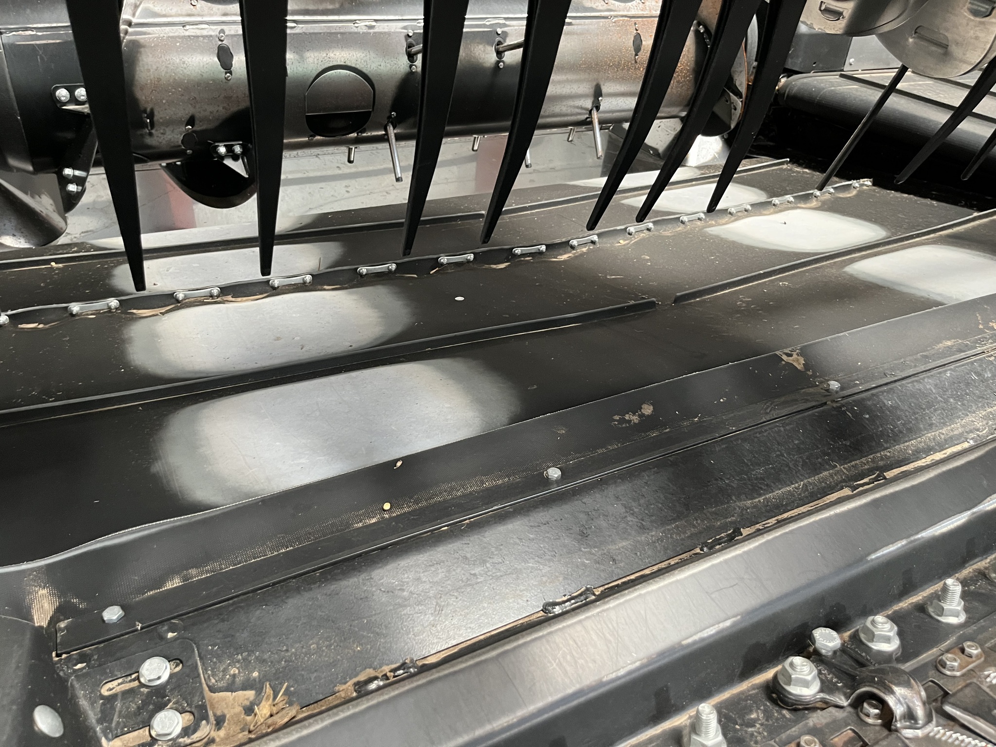 2025 MacDon FD235 Platform