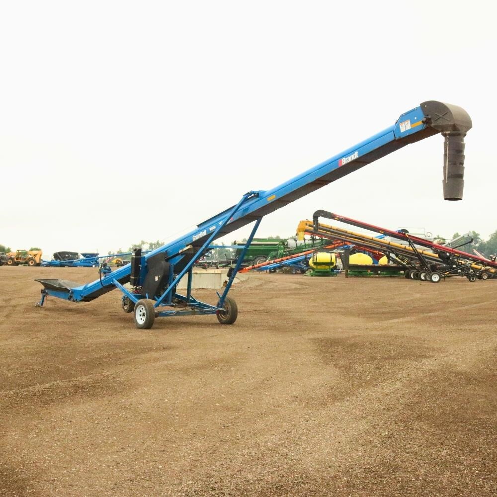 2021 Brandt 1547LP+ Augers and Conveyor