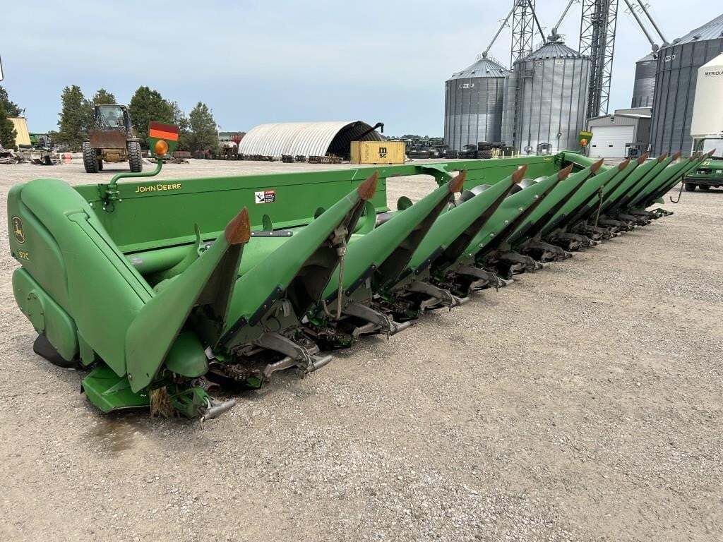 2011 John Deere 612C Corn Head