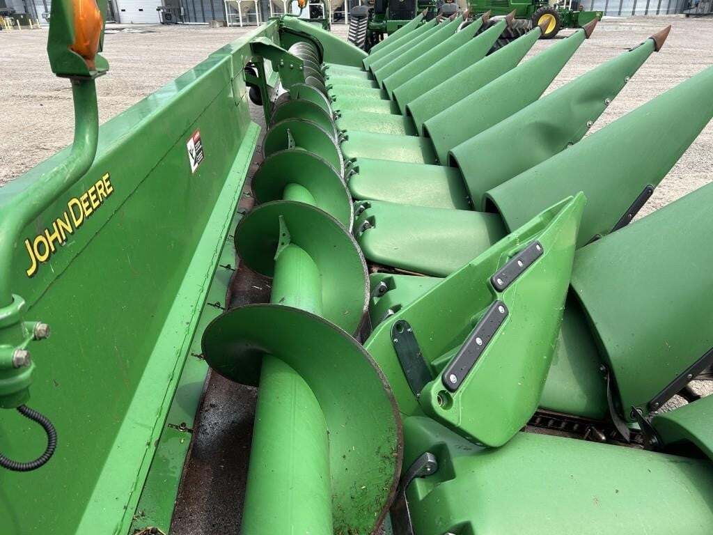 2011 John Deere 612C Corn Head