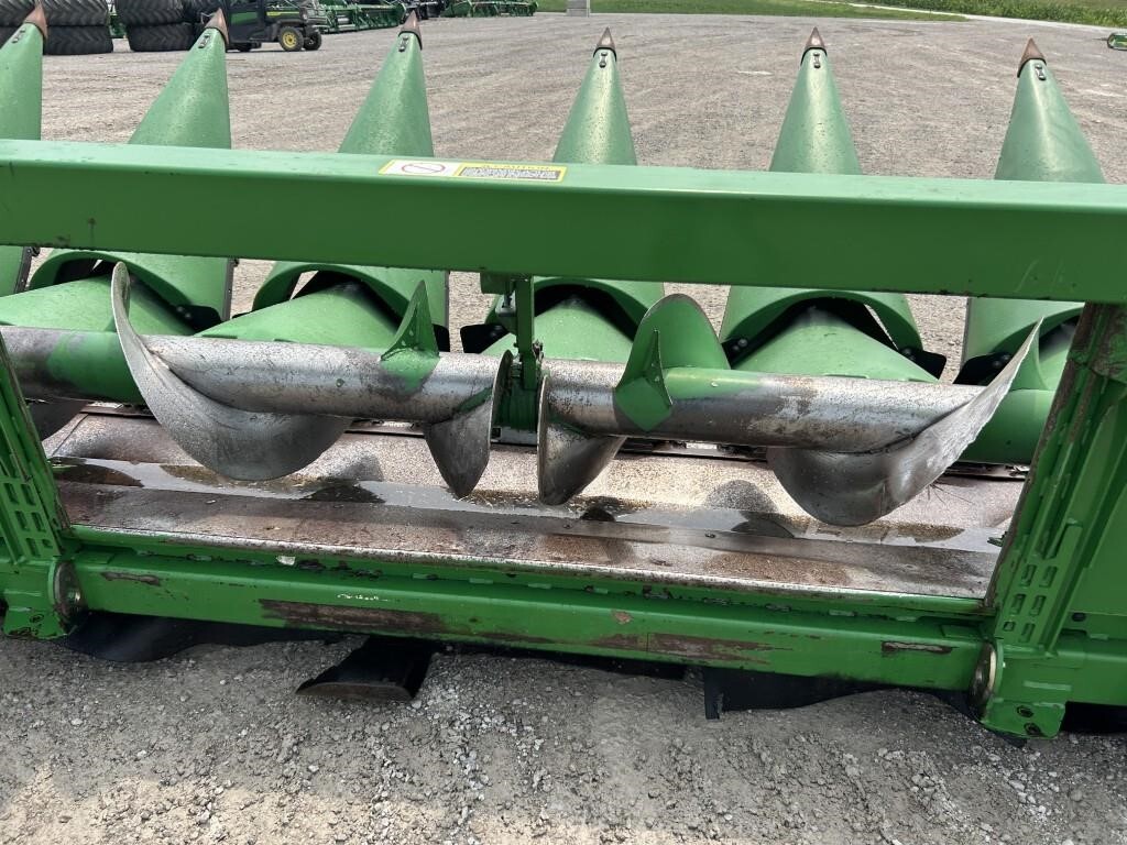 2011 John Deere 612C Corn Head