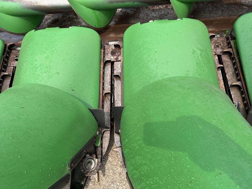 2011 John Deere 612C Corn Head