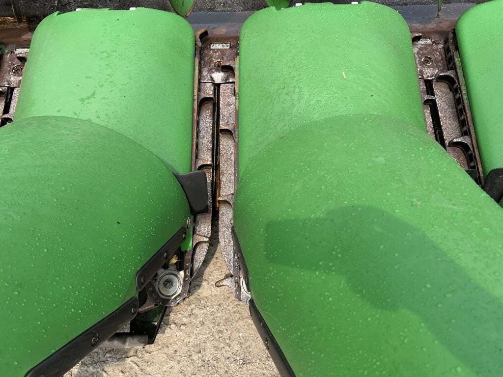 2011 John Deere 612C Corn Head