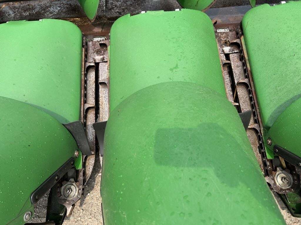 2011 John Deere 612C Corn Head