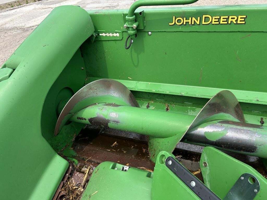 2011 John Deere 612C Corn Head