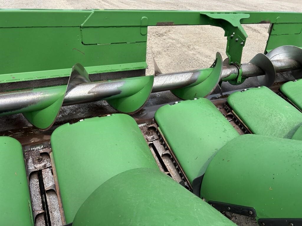 2011 John Deere 612C Corn Head
