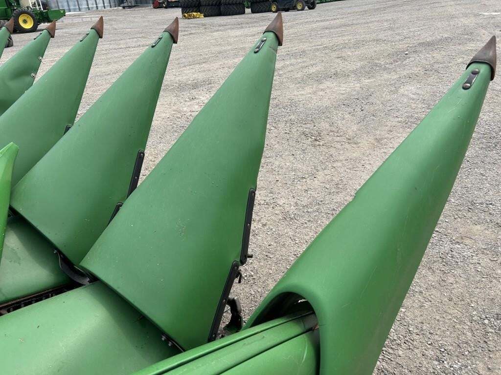 2011 John Deere 612C Corn Head