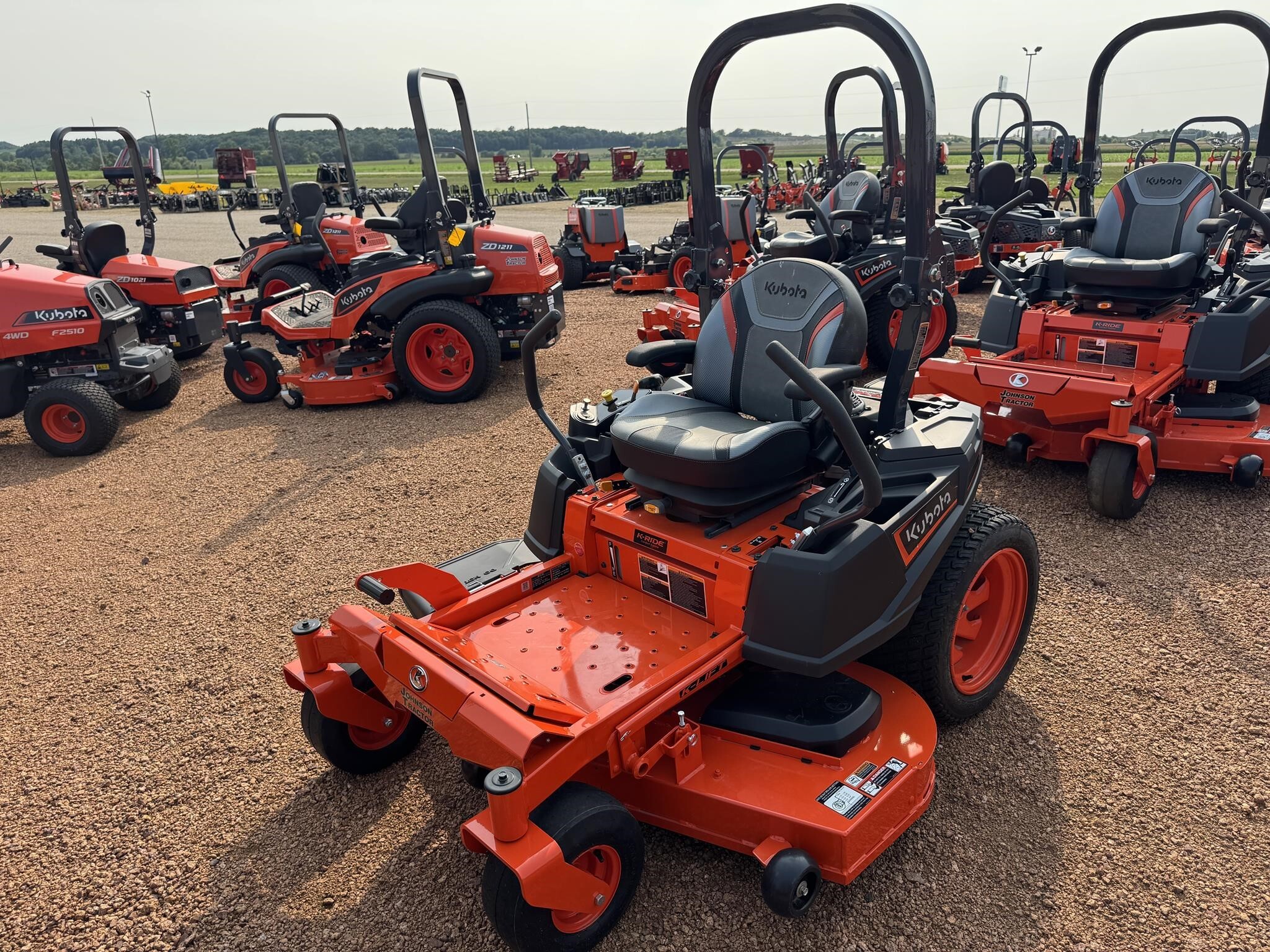 2026 Kubota Z252 Lawn Mower