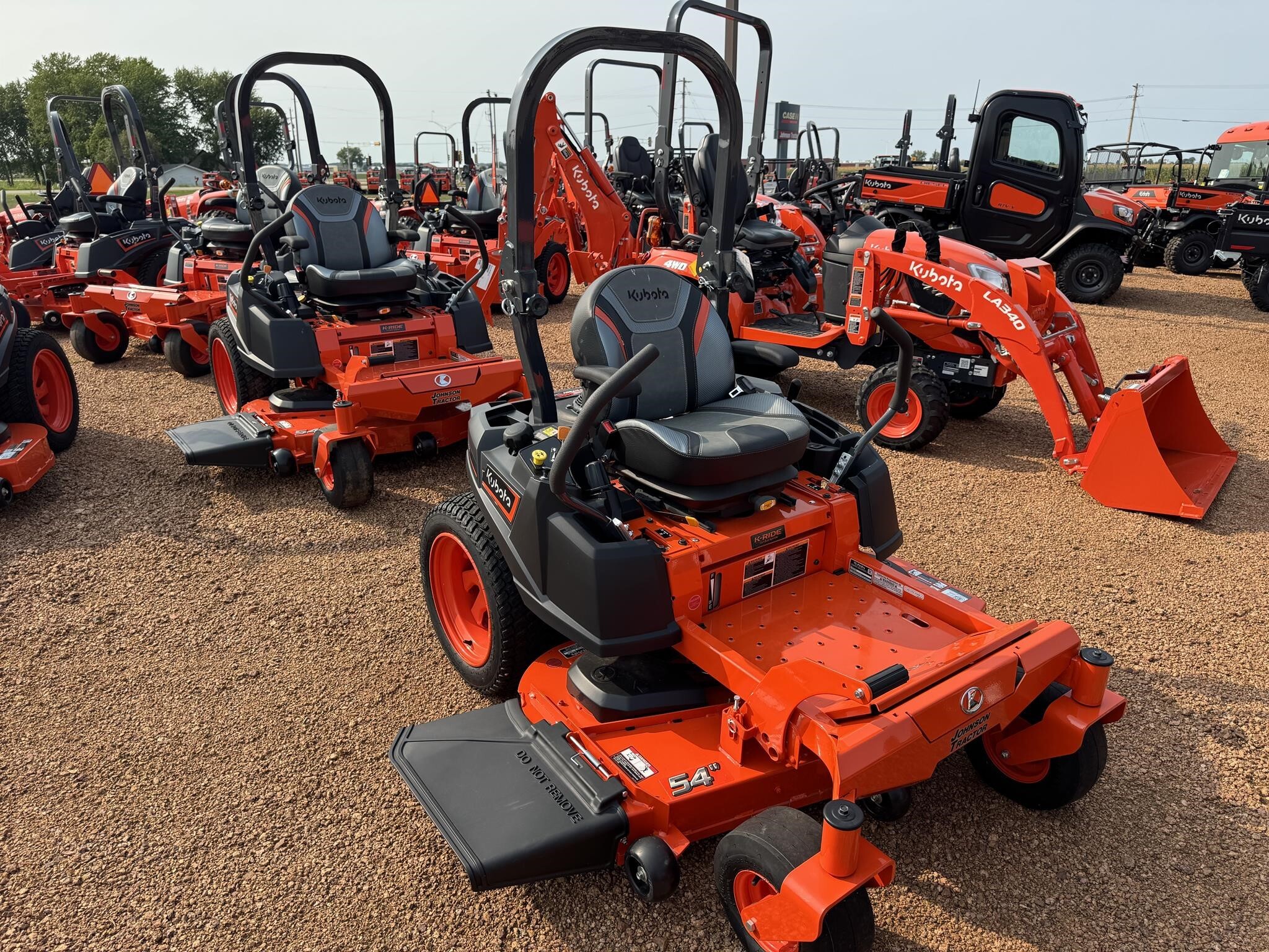 2026 Kubota Z252 Lawn Mower