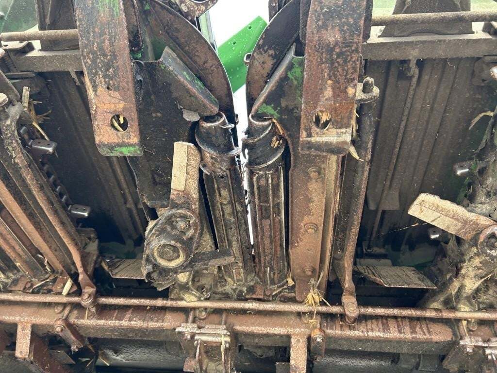 2011 John Deere 612C Corn Head