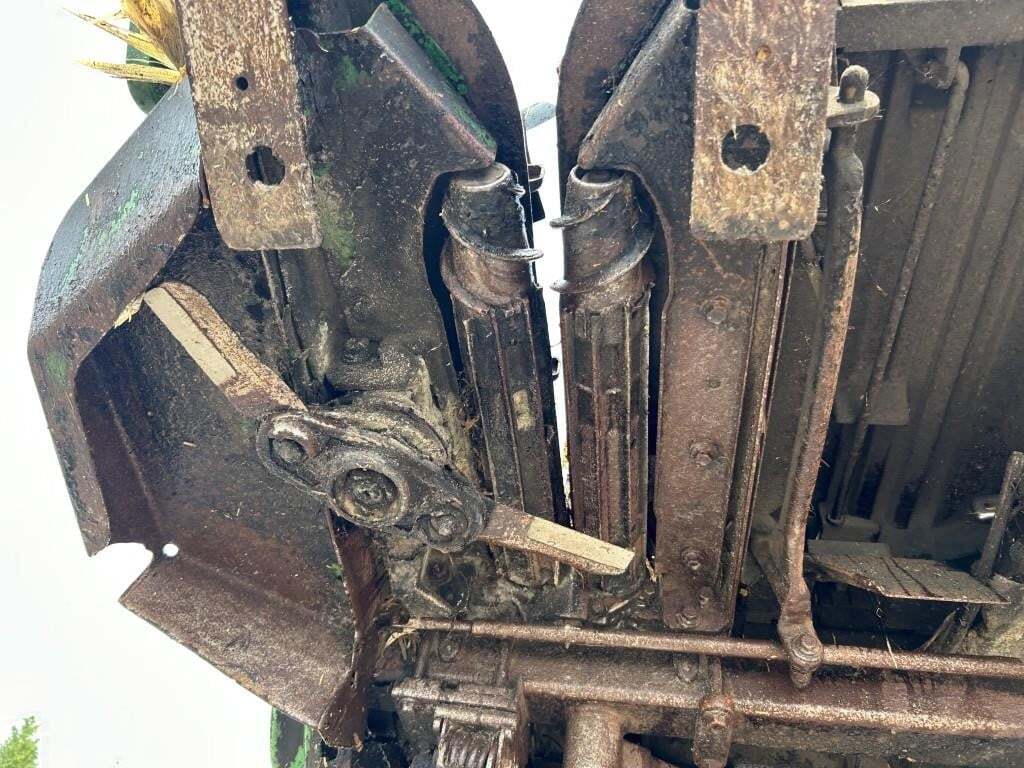 2011 John Deere 612C Corn Head