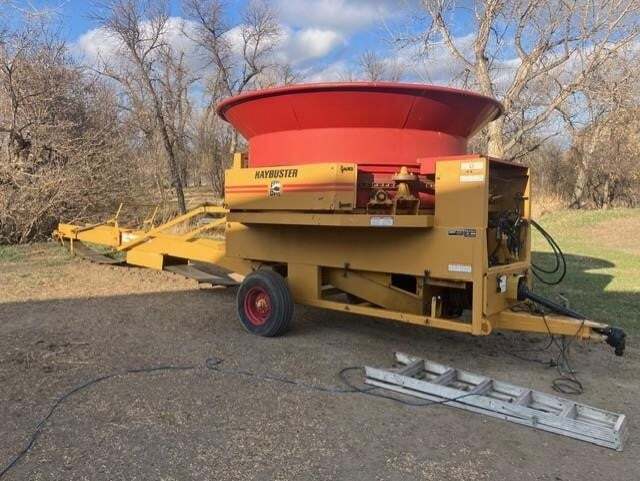 2013 Haybuster H1000 Grinders and Mixer