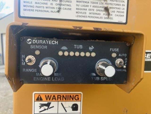 2013 Haybuster H1000 Grinders and Mixer