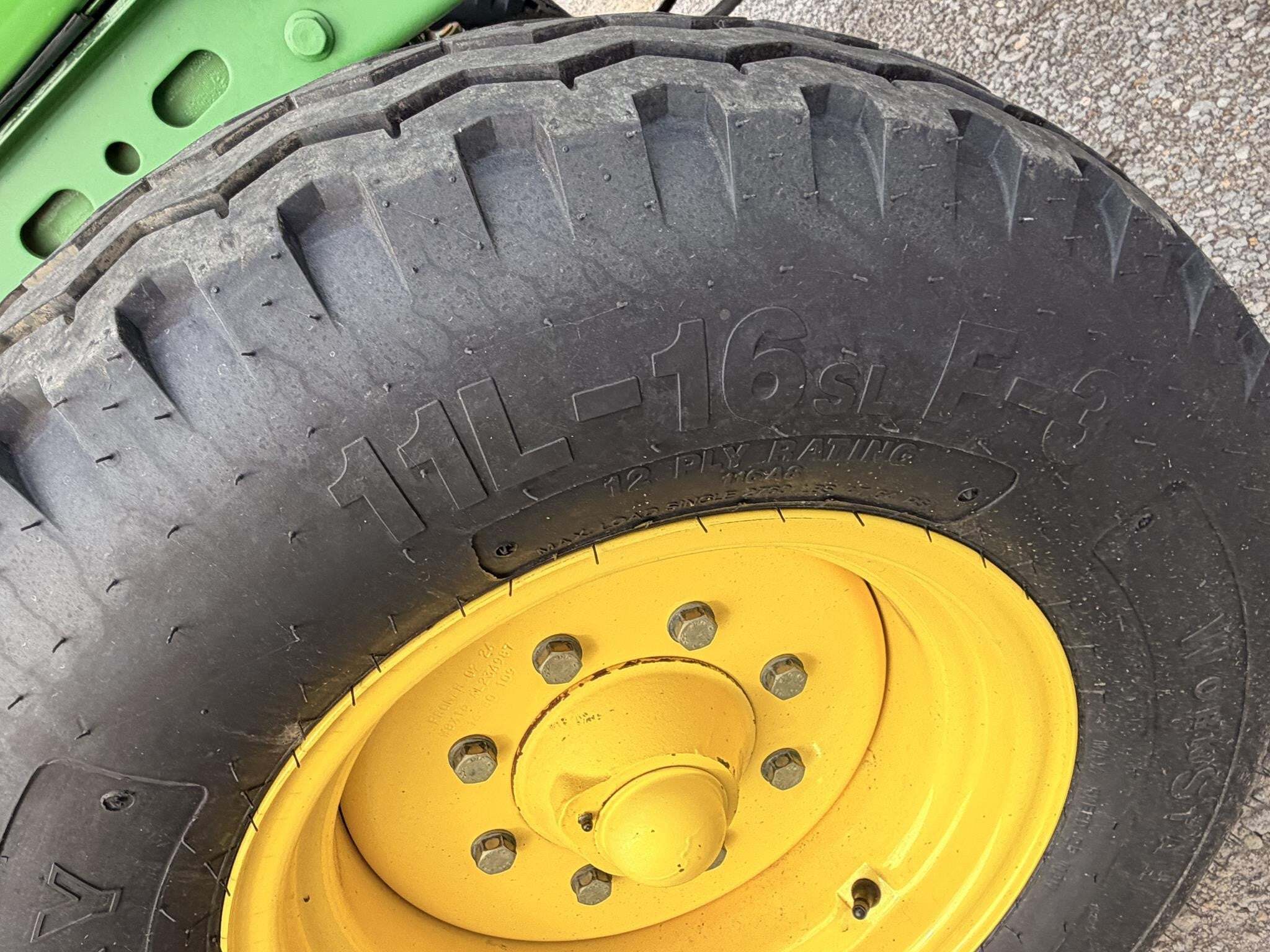 2006 John Deere 6420 Tractor