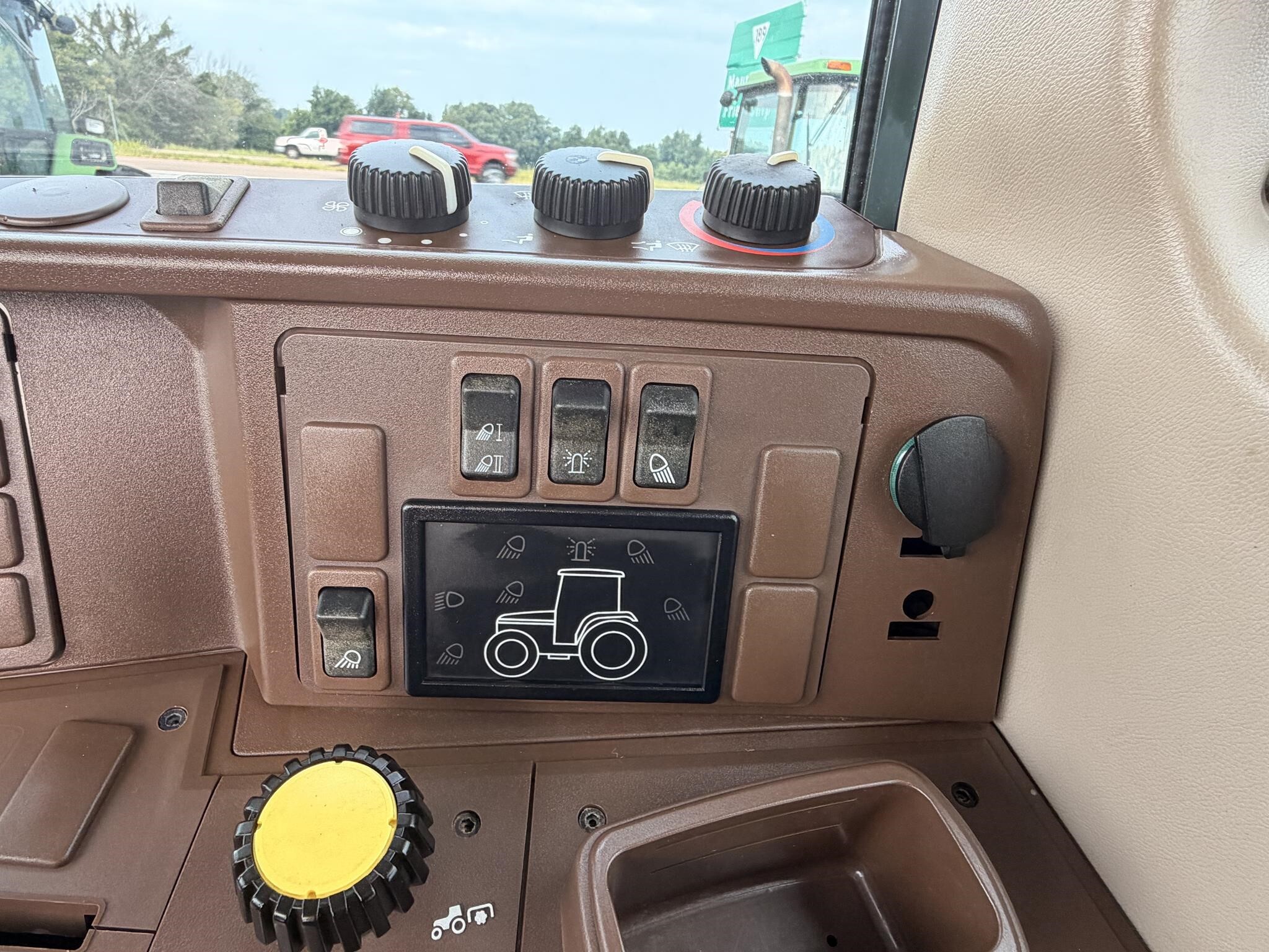 2006 John Deere 6420 Tractor