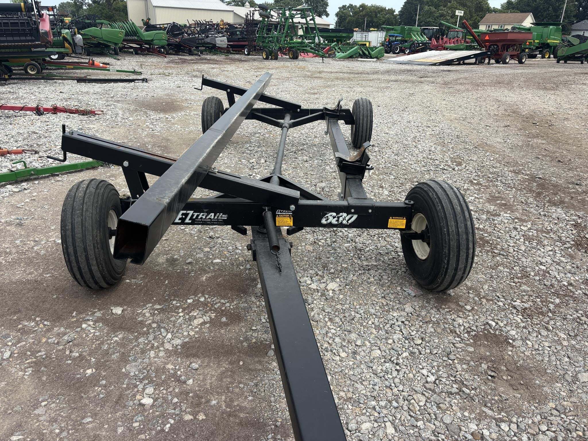  E-Z Trail 680 Header Trailer