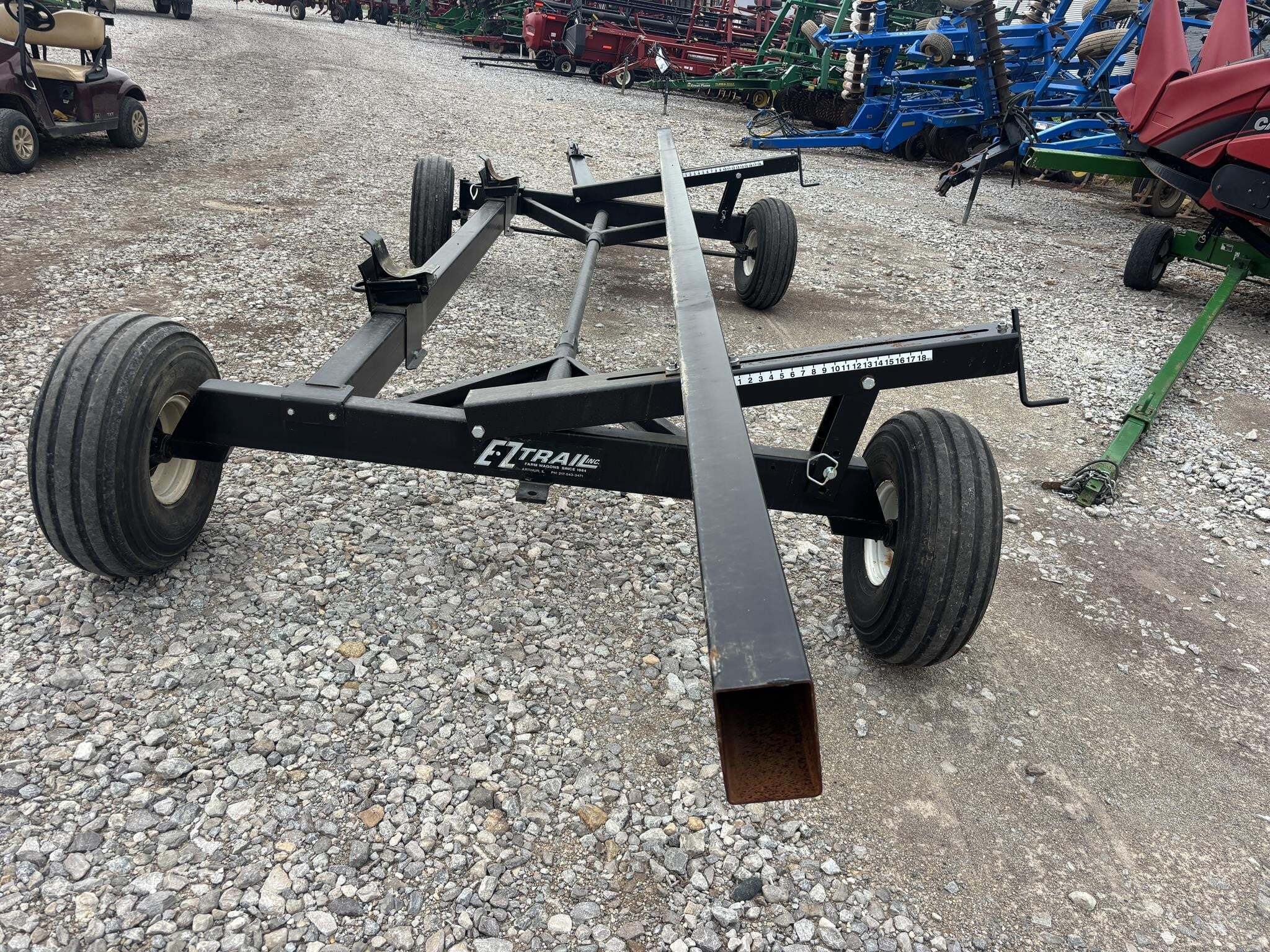  E-Z Trail 680 Header Trailer