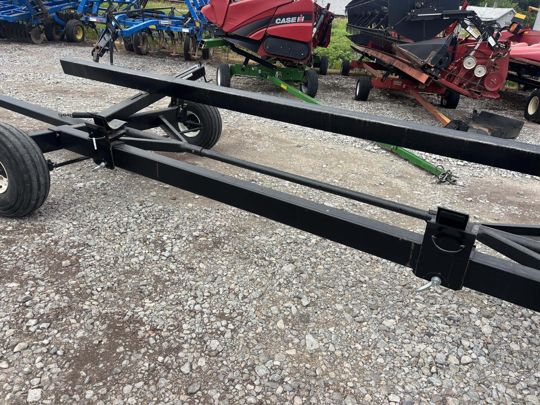  E-Z Trail 680 Header Trailer