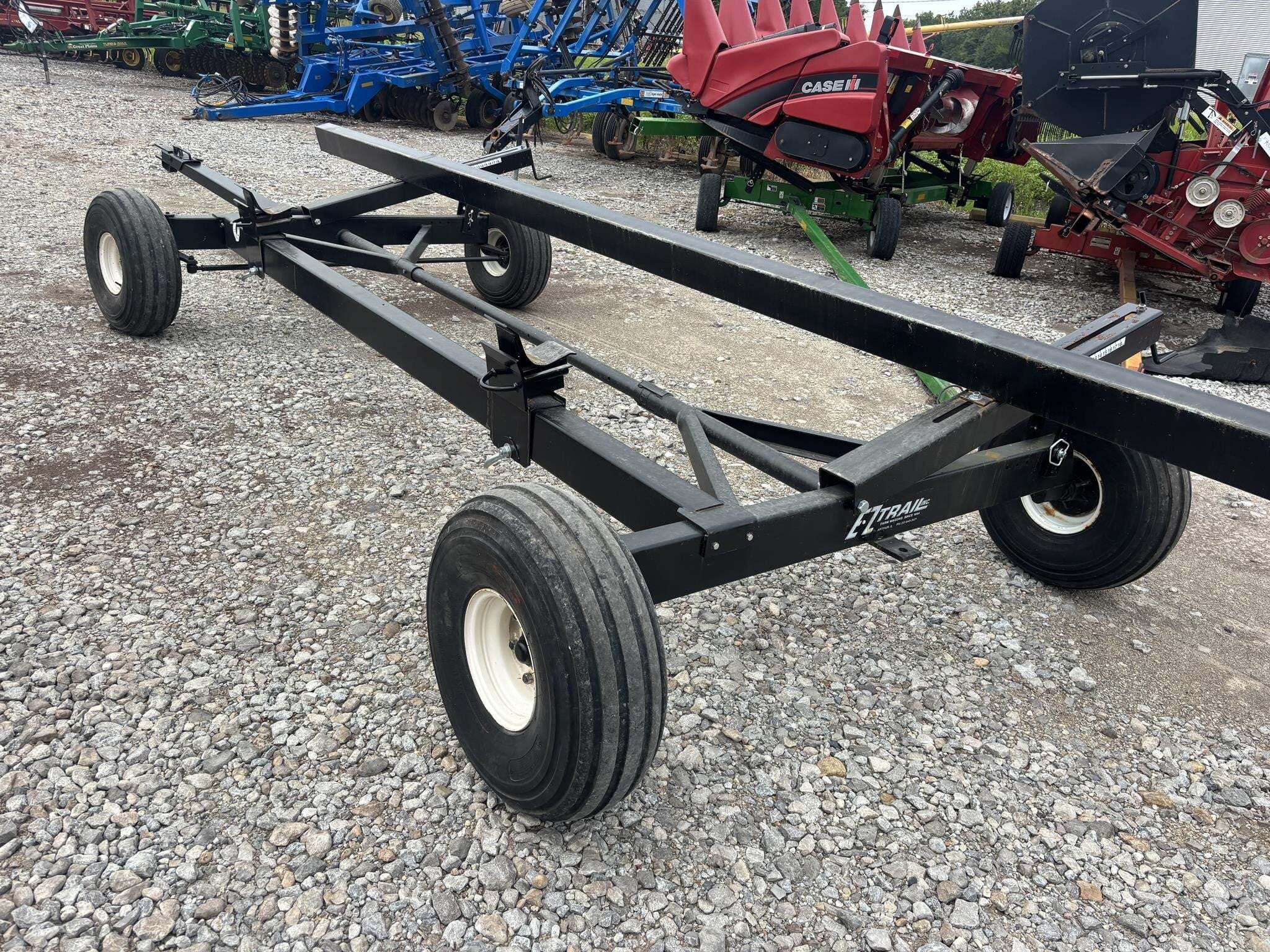  E-Z Trail 680 Header Trailer