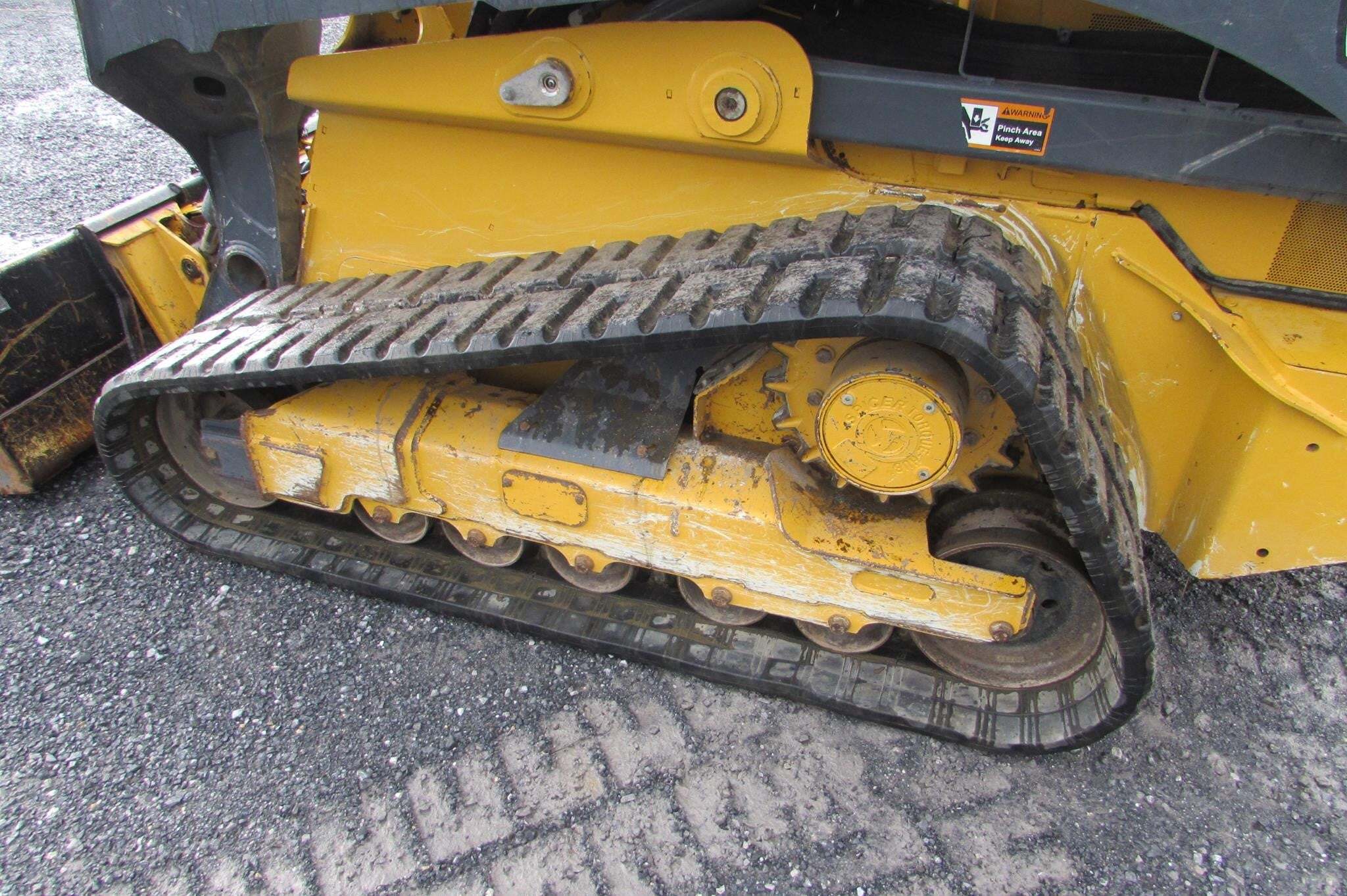 2022 Deere 333G Skid Steer